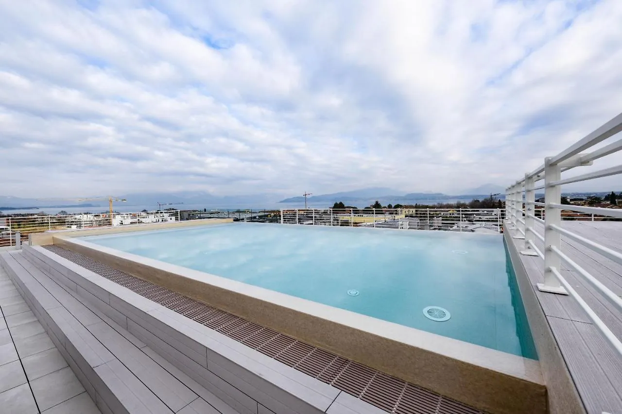Opalia Residence - Garda Lake Lifestyle Apartment Peschiera del Garda 0*,  Olaszország