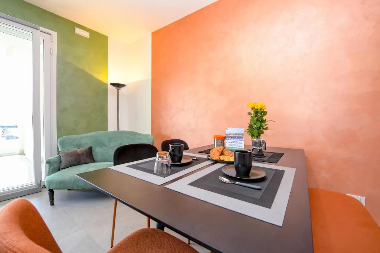 Opalia Residence - Garda Lake Lifestyle Apartment Peschiera del Garda Olaszország